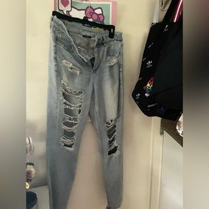 Light wash American eagle jeans